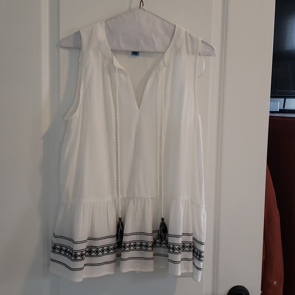 Cece sleeveless blouse